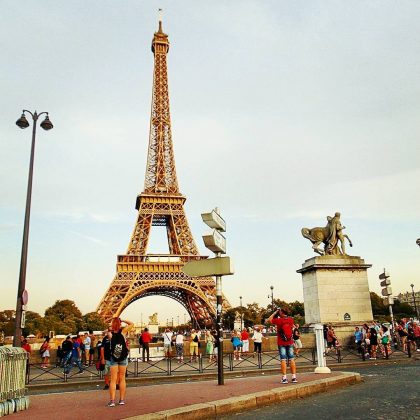 Эйфелева Башня в Париже
