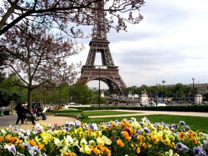 Париж в Марте 2024 погода, как отдохнуть? ParisLife.info