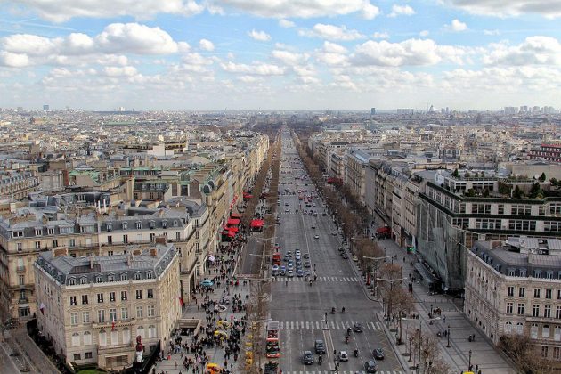Смотровая площадка на Триумфальной арке в Париже