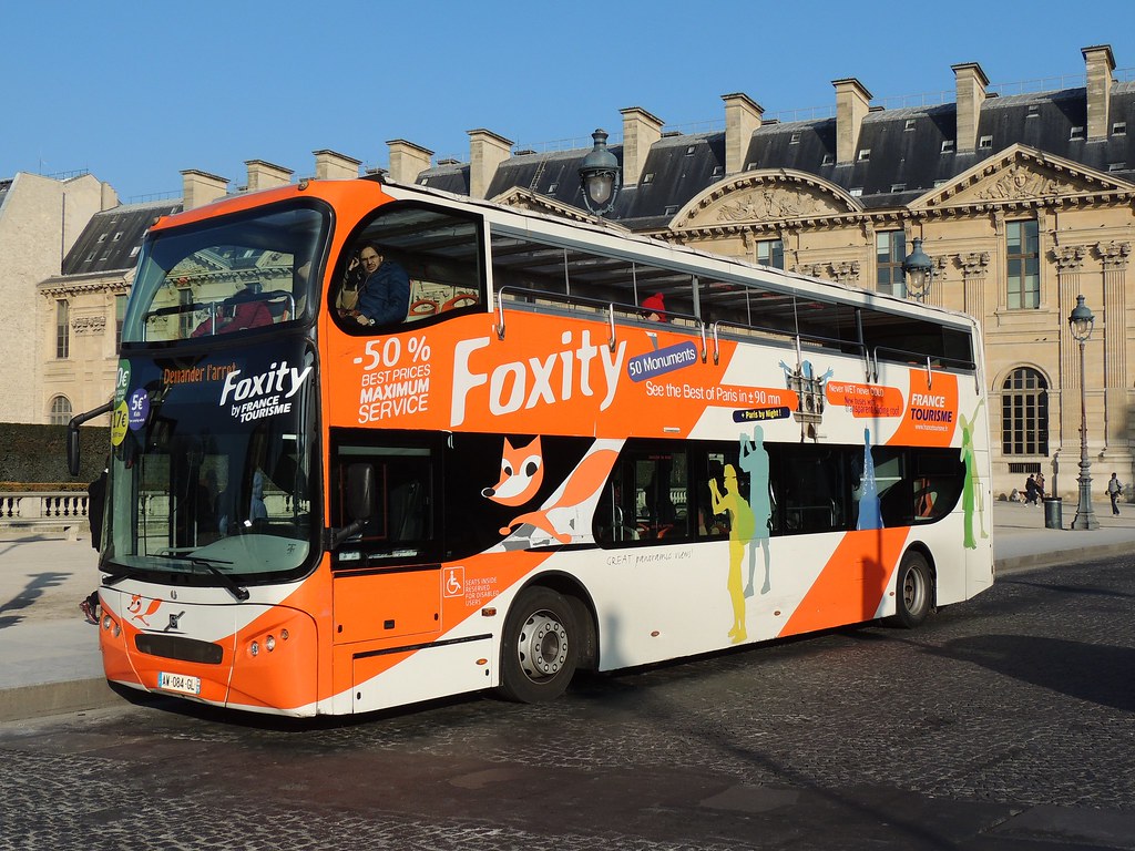 Прогулки на автобусах по Парижу с Foxity