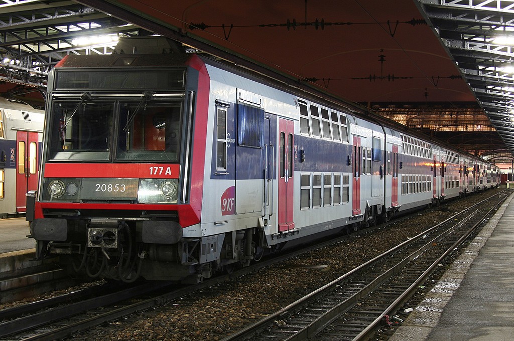 Элктричка RER из Парижа в Шарль-де-Голль