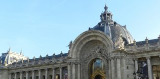 Большой и Малый Дворец в Париже