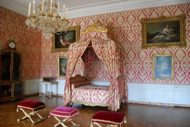 Спальня короля Версаль