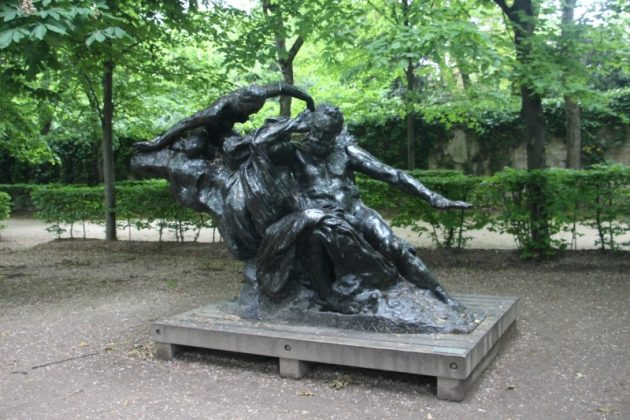 Скульптуры музея Родена