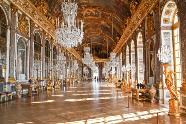 Зеркальная комната в Версале