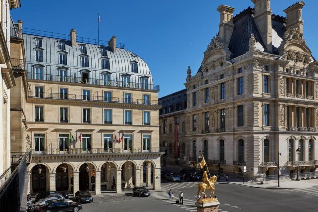 Апартаменты в отеле Regina Louvre
