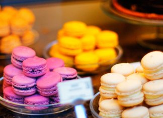 Макароны в Париже: где купить печеньки